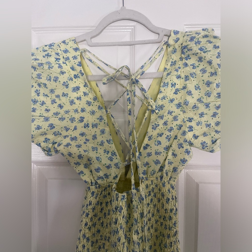 y&i Dress - Picture 6 of 6